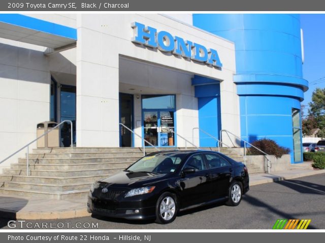 2009 Toyota Camry SE in Black