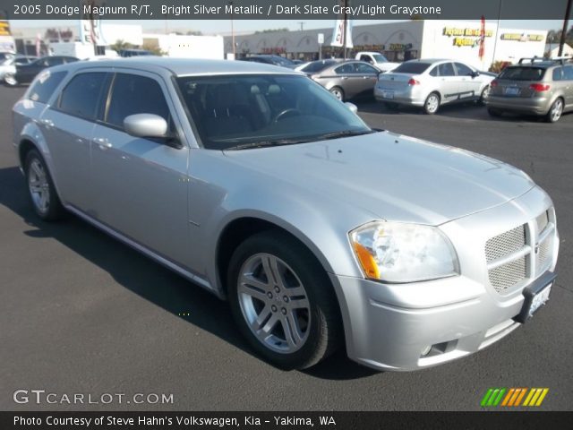 2005 Dodge Magnum R/T in Bright Silver Metallic