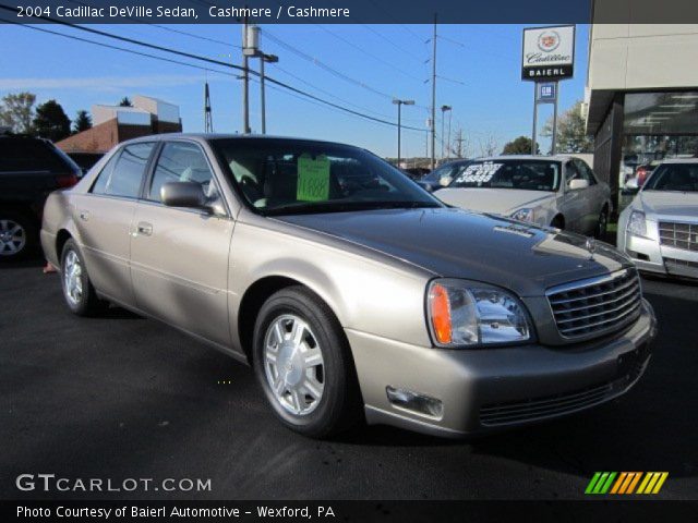 2004 Cadillac DeVille Sedan in Cashmere