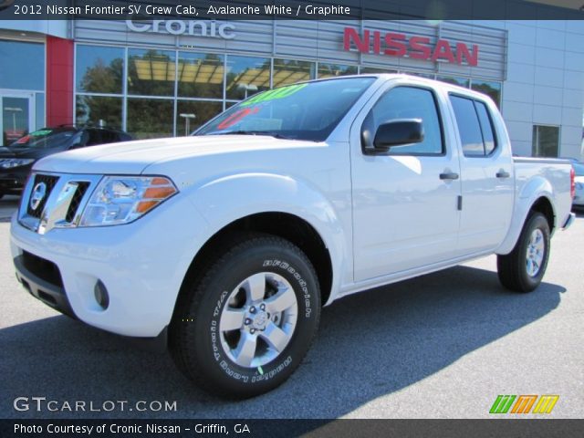 2012 Nissan Frontier SV Crew Cab in Avalanche White