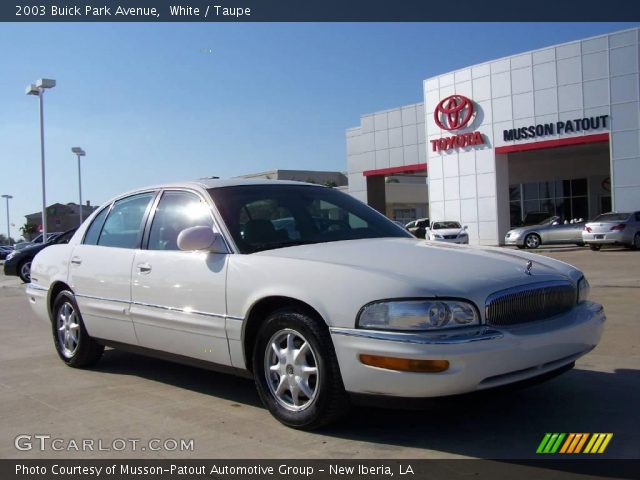 2003 Buick Park Avenue  in White