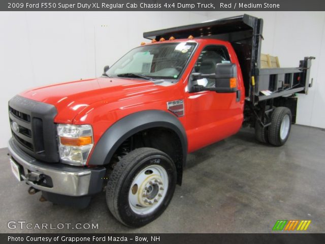2009 Ford F550 Super Duty XL Regular Cab Chassis 4x4 Dump Truck in Red