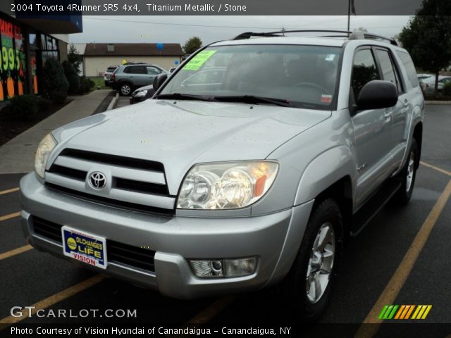 2004 Toyota 4Runner SR5 4x4 in Titanium Metallic