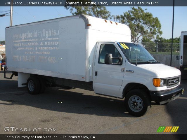 2006 Ford E Series Cutaway E450 Commercial Moving Truck in Oxford White
