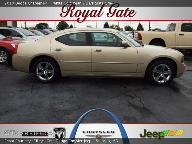 2010 Dodge Charger R/T in White Gold Pearl