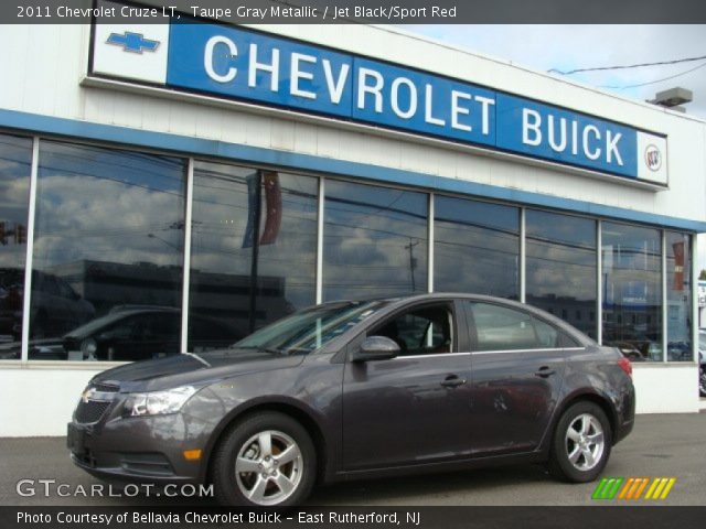 2011 Chevrolet Cruze LT in Taupe Gray Metallic