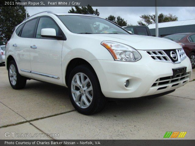 2011 Nissan Rogue SL in Pearl White