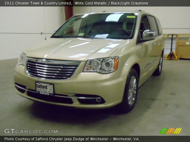 2011 Chrysler Town & Country Limited in White Gold Metallic