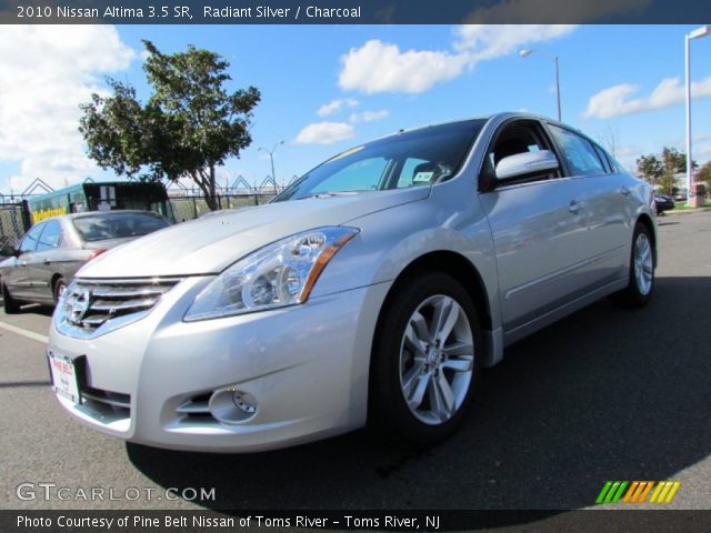 2010 Nissan Altima 3.5 SR in Radiant Silver