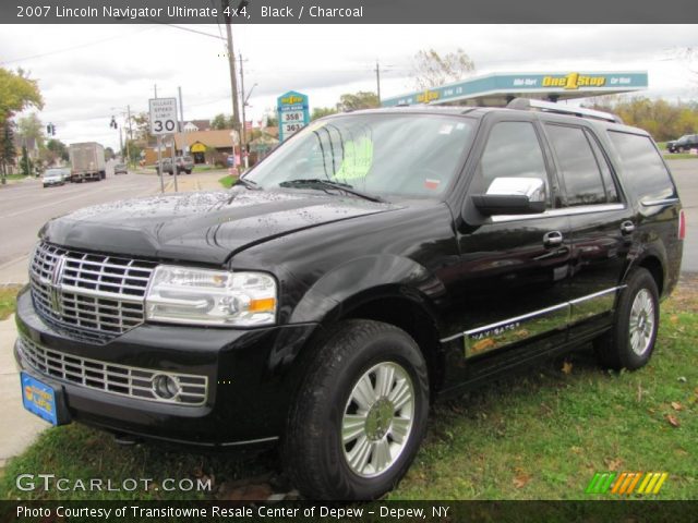 2007 Lincoln Navigator Ultimate 4x4 in Black
