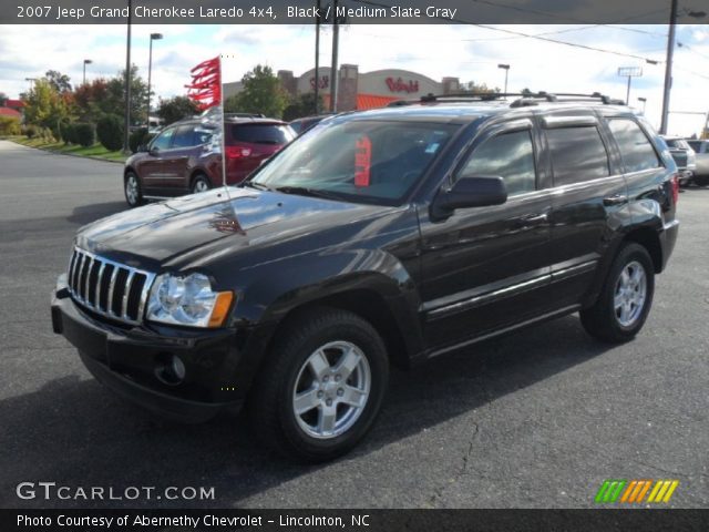2007 Jeep Grand Cherokee Laredo 4x4 in Black