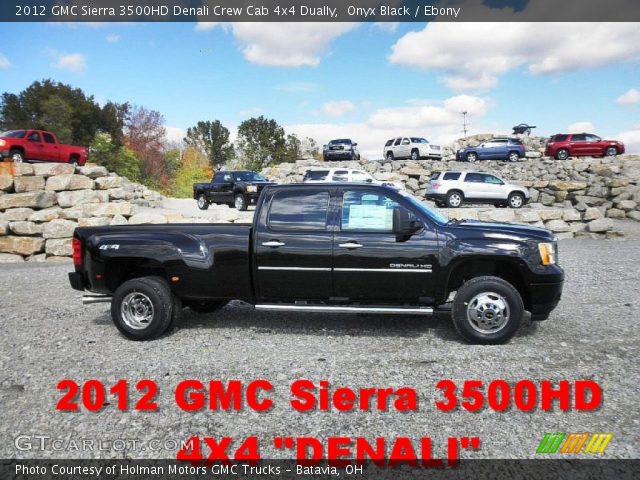 2012 GMC Sierra 3500HD Denali Crew Cab 4x4 Dually in Onyx Black