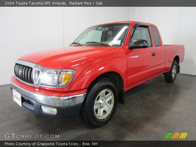 2004 Toyota Tacoma SR5 Xtracab in Radiant Red