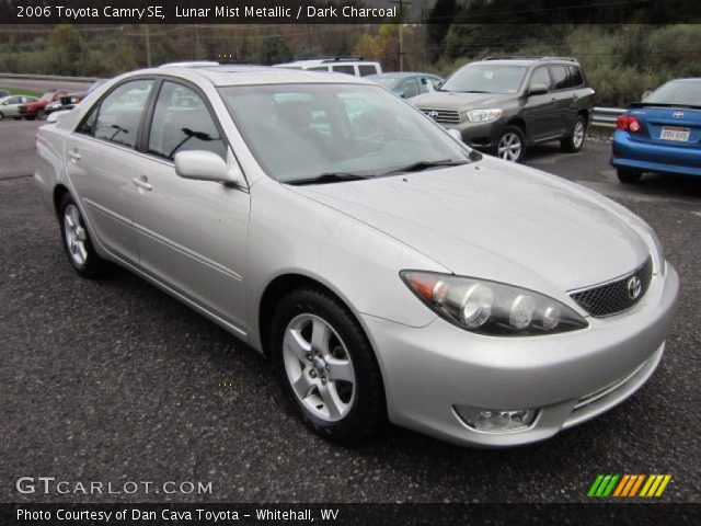 2006 Toyota Camry SE in Lunar Mist Metallic