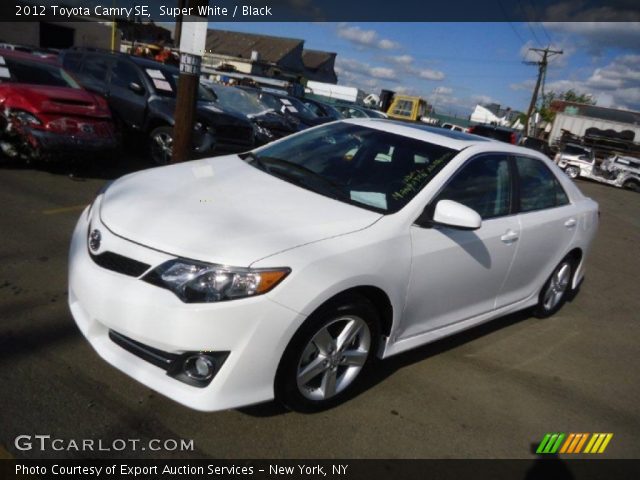 2012 Toyota Camry SE in Super White