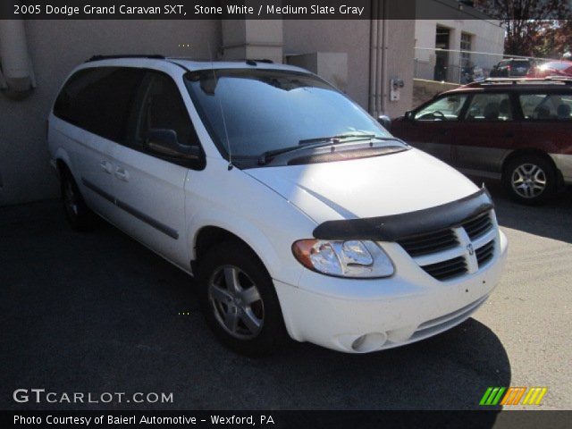 2005 Dodge Grand Caravan SXT in Stone White