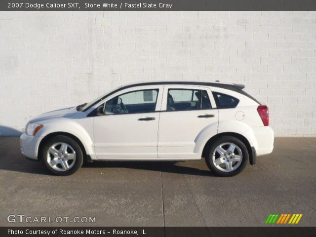 2007 Dodge Caliber SXT in Stone White