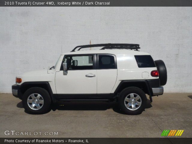 2010 Toyota FJ Cruiser 4WD in Iceberg White