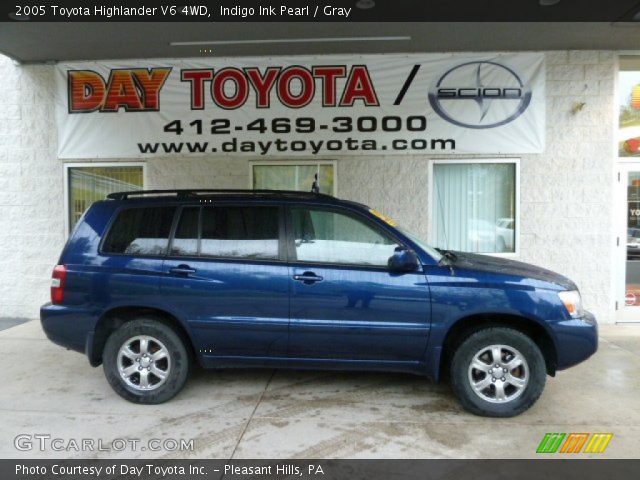 2005 Toyota Highlander V6 4WD in Indigo Ink Pearl