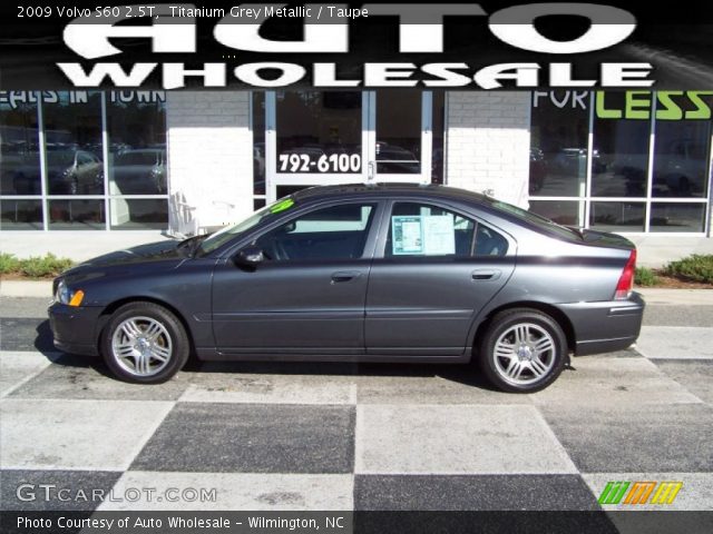 2009 Volvo S60 2.5T in Titanium Grey Metallic