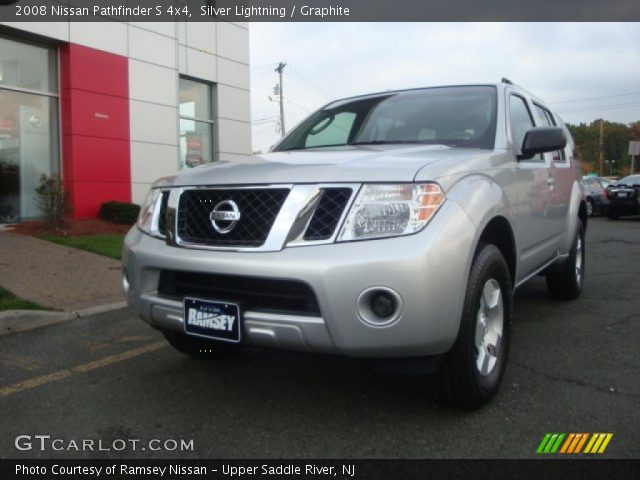 2008 Nissan Pathfinder S 4x4 in Silver Lightning
