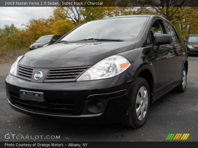 2009 Nissan Versa 1.6 Sedan in Super Black