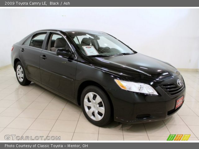 2009 Toyota Camry LE in Black