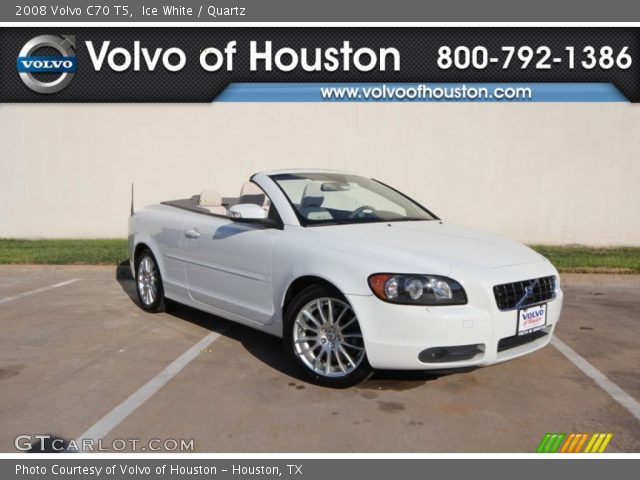 2008 Volvo C70 T5 in Ice White