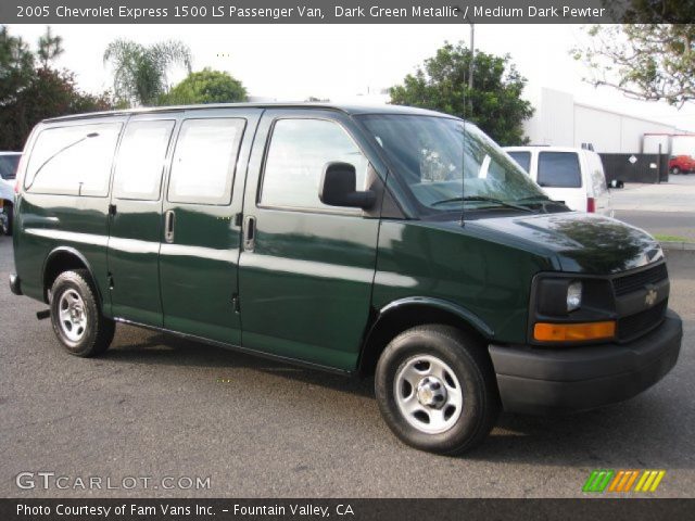 2005 Chevrolet Express 1500 LS Passenger Van in Dark Green Metallic
