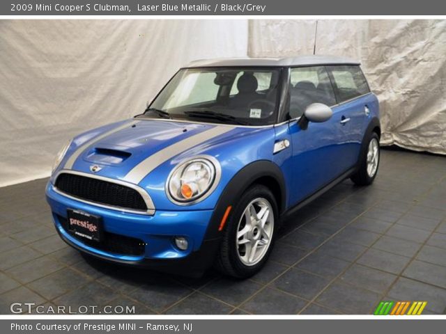 2009 Mini Cooper S Clubman in Laser Blue Metallic