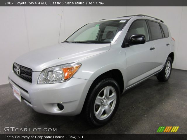 2007 Toyota RAV4 4WD in Classic Silver Metallic