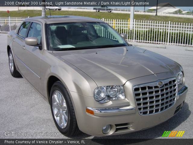 2008 Chrysler 300 Limited in Light Sandstone Metallic