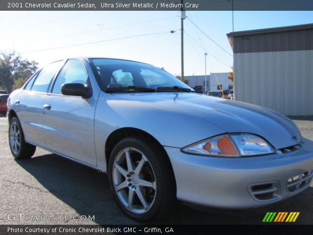 2001 Chevrolet Cavalier Sedan in Ultra Silver Metallic