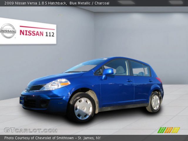 2009 Nissan Versa 1.8 S Hatchback in Blue Metallic