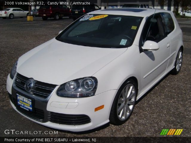 2008 Volkswagen R32  in Candy White