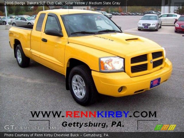 2006 Dodge Dakota SLT Club Cab in Solar Yellow