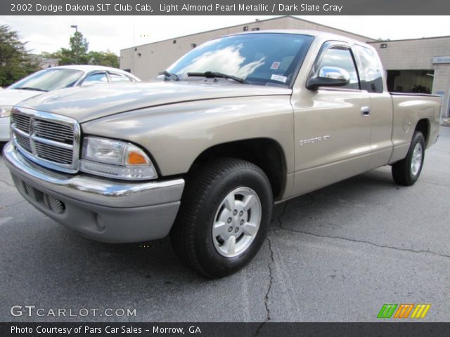 2002 Dodge Dakota SLT Club Cab in Light Almond Pearl Metallic
