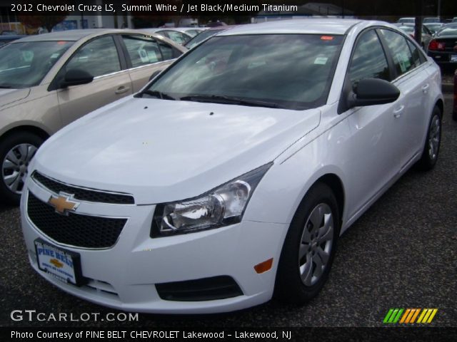 2012 Chevrolet Cruze LS in Summit White