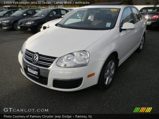 2009 Volkswagen Jetta SE Sedan in Candy White