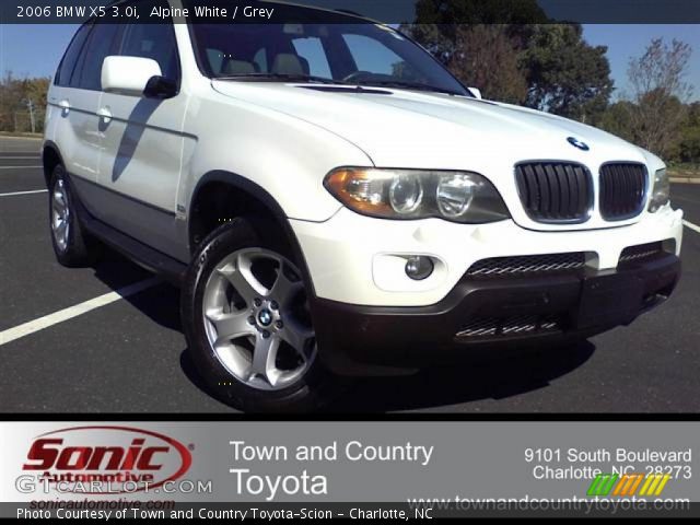 2006 BMW X5 3.0i in Alpine White