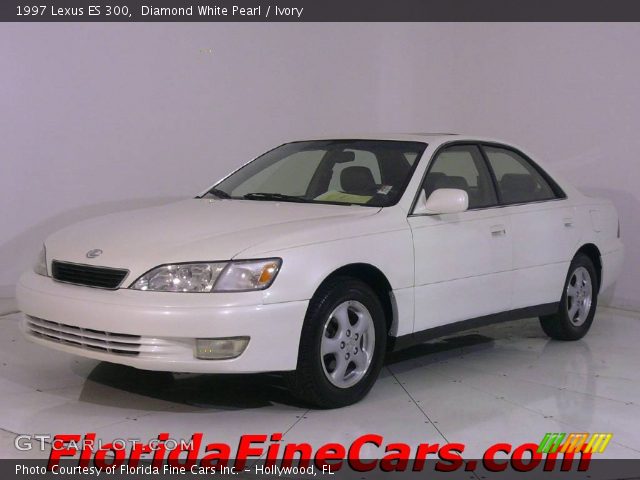 1997 Lexus ES 300 in Diamond White Pearl