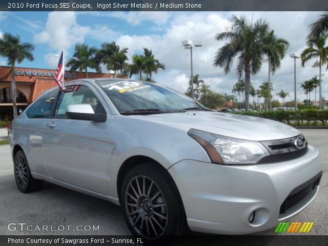 2010 Ford Focus SES Coupe in Ingot Silver Metallic