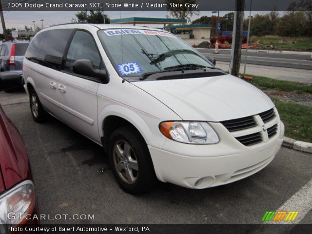 2005 Dodge Grand Caravan SXT in Stone White