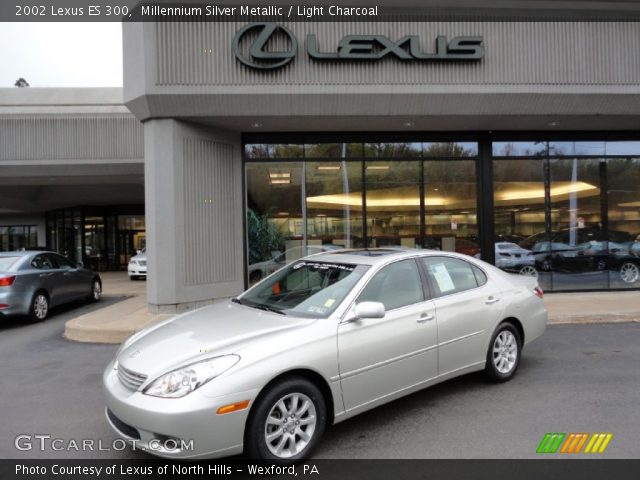 2002 Lexus ES 300 in Millennium Silver Metallic