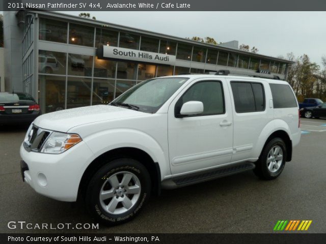 2011 Nissan Pathfinder SV 4x4 in Avalanche White