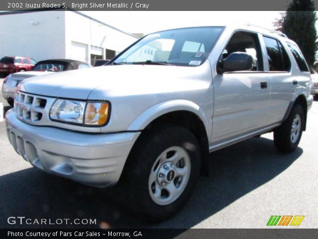 2002 Isuzu Rodeo S in Bright Silver Metallic