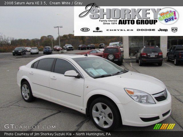2008 Saturn Aura XE 3.5 in Cream White