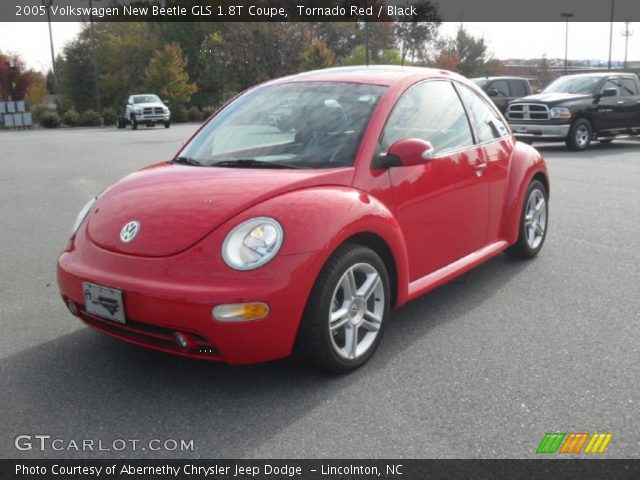 2005 Volkswagen New Beetle GLS 1.8T Coupe in Tornado Red