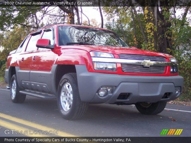 2002 Chevrolet Avalanche  in Victory Red