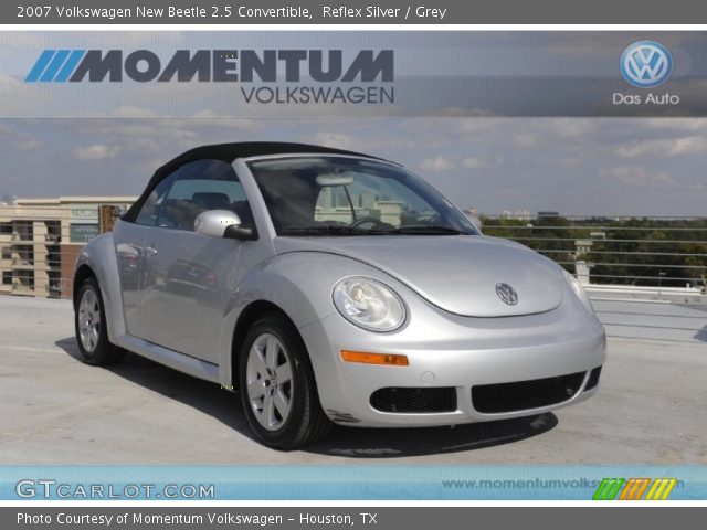 2007 Volkswagen New Beetle 2.5 Convertible in Reflex Silver